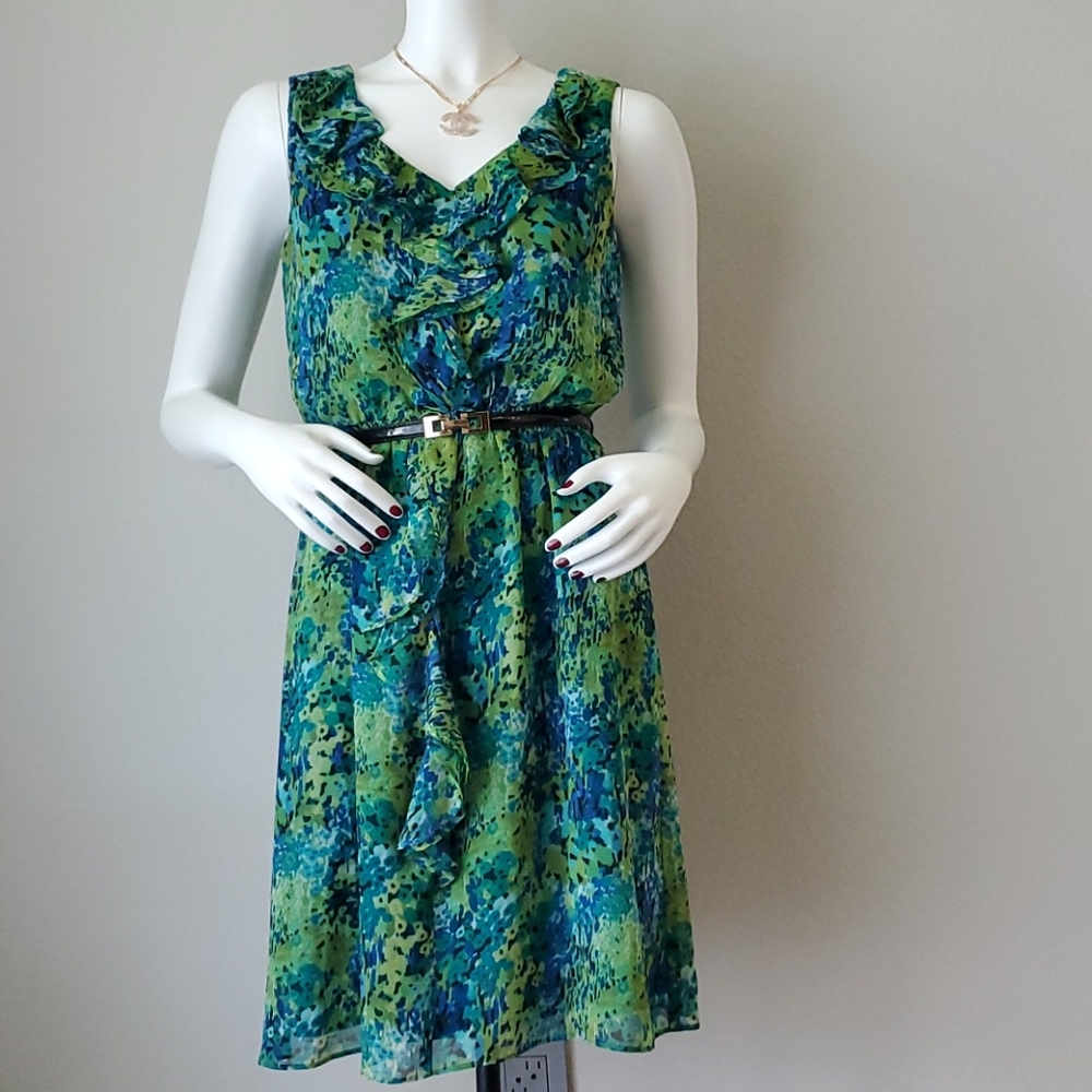 🔴final sale … Nine & Co  floral dress 👗😍